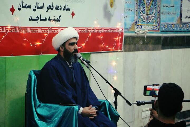 سرنوشت همه مردم ایران با انقلاب اسلامی و نظام مقدس جمهوری اسلامی گره خورده است