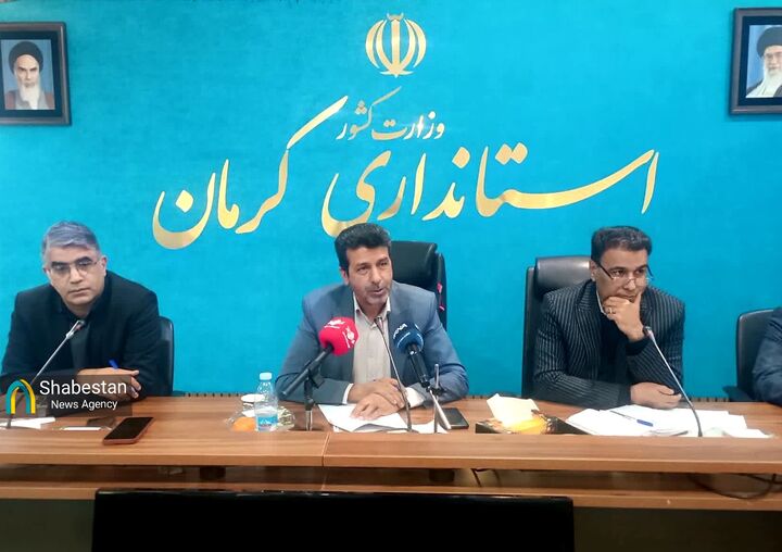 توسعه گیاهان دارویی استان در کنار حفظ جایگاه صادرات خرما و پسته کرمان