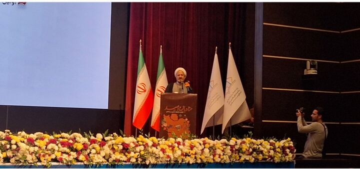 مساجد محور کنشگری جوانی جمعیت می‌شوند/ حل مسئله جمعیت بدون ظرفیت مسجد ممکن نیست