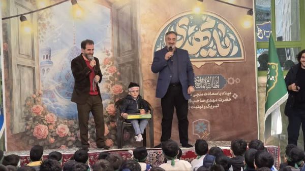 برگزاری جشن قرآنی با شکوه نونهالان در حرم امامزاده صالح(ع) فرحزاد