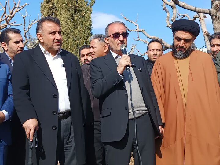 کلنگ پروژه اتصال ورودی و خروجی تونل‌های شماره ۲ و ۳ محور یاسوج-سی‌سخت به زمین زده شد