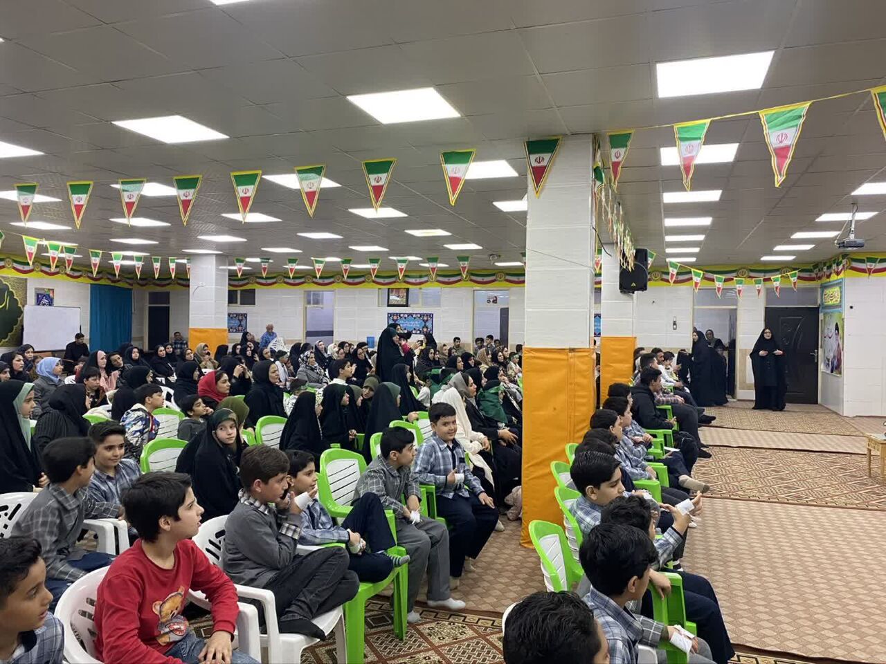 برگزاری جشن قرآنی دهه فجر و میلاد مهدوی در مهد قرآن آران و بیدگل