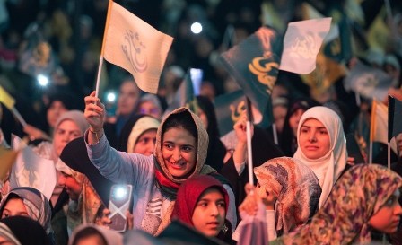 تهران در مدار انتظار؛ روایت جشن نیمه شعبان در تهران