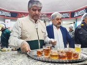 پذیرایی متفاوت چایخانه های حضرتی در حرم حضرت معصومه سلام الله