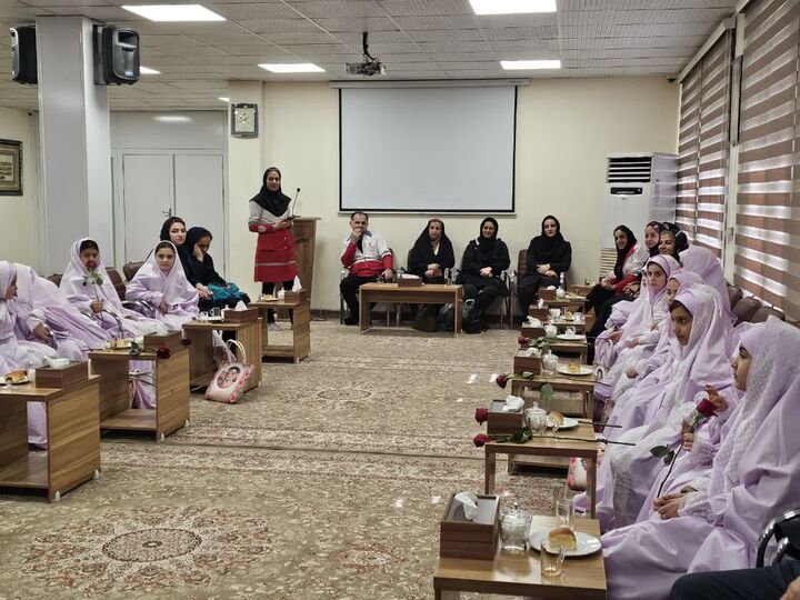 «جشن عبادت»؛ پیوند معنویت و خانواده در هلال احمر کردستان