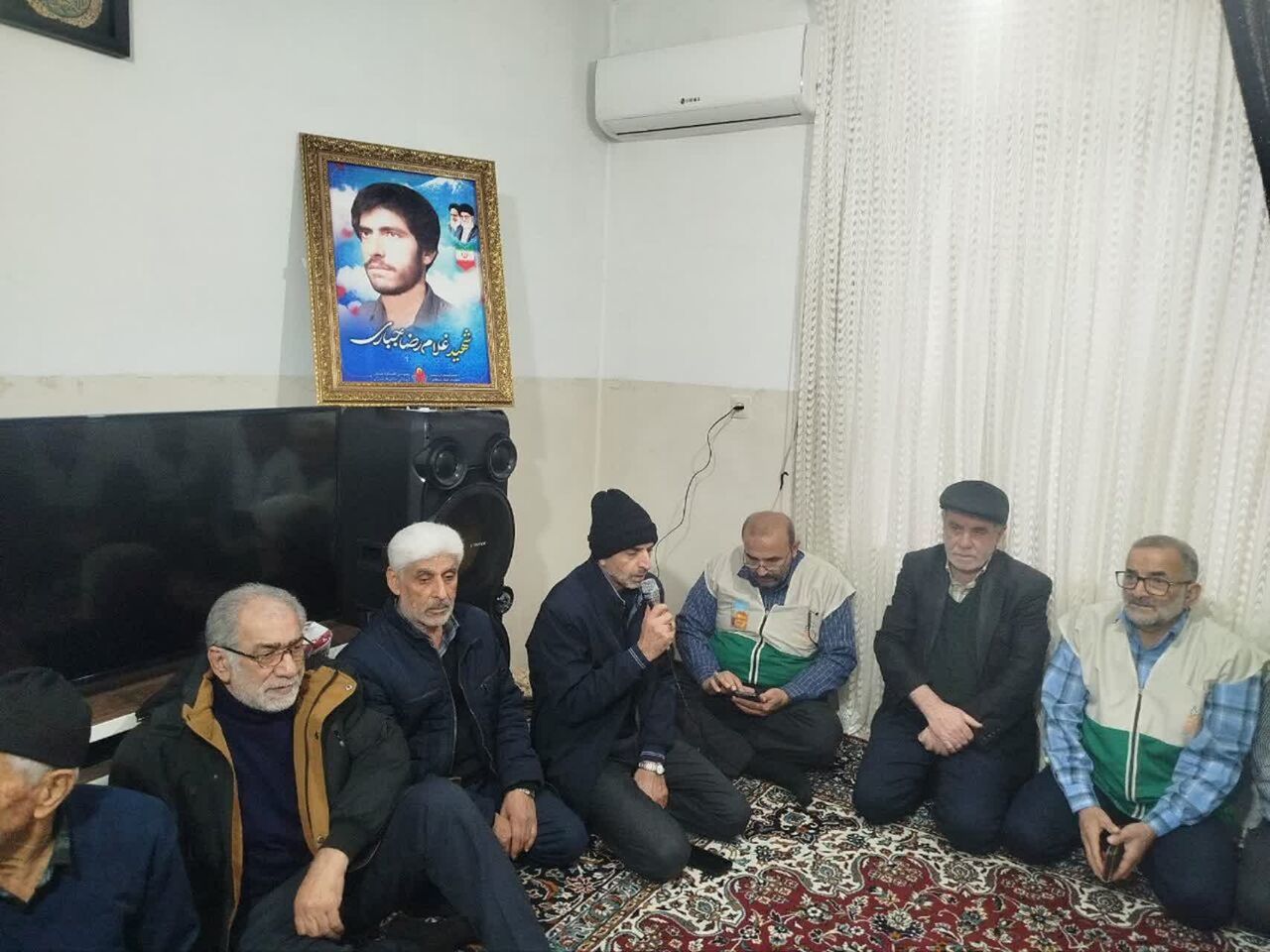 عطر حرم مطهر رضوی در بیت شهید جباری بهشهر پیچید