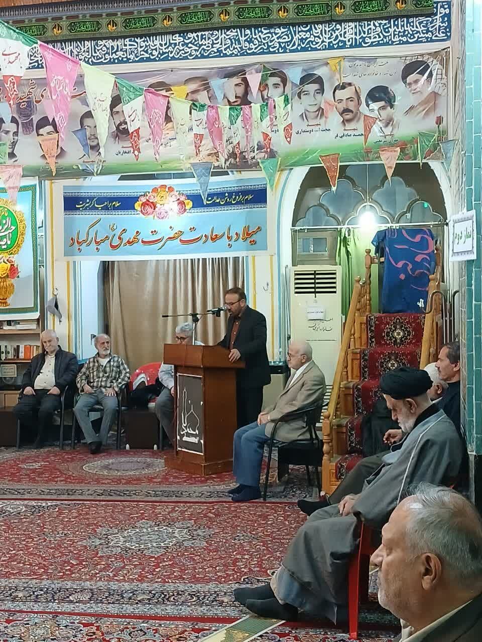 درهم‌تنیدگی انتظار و افتخار و شور ولایتمداری در مساجد دیار علویان