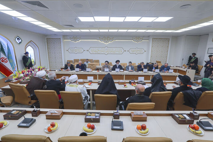 احترام متقابل به عقاید پایه وحدت ملی ادیان در ایران است