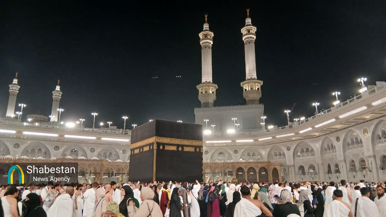 حال و هوای خانه خدا در ایام نیمه شعبان به روایت تصویری زائر کرمانی