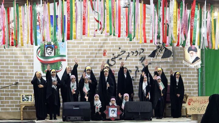 یادواره تنها شهید انقلاب بخش کویرات آران و بیدگل در روستای حسین‌آبادکویر برگزار شد