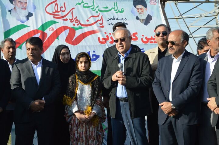 زیرگذر روستای حاجی‌خادمی میناب کلنگ‌زنی شد