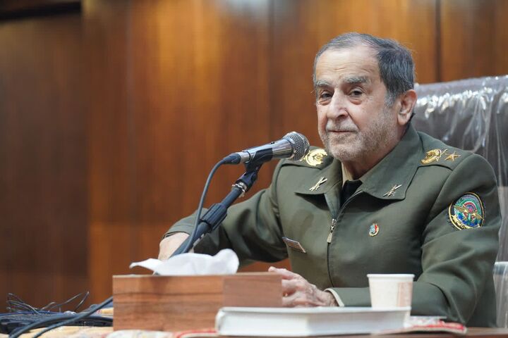 امیر سرتیپ هاشمی: ارتش با بصیرت انقلابی از بحران‌های ابتدای انقلاب عبور کرد