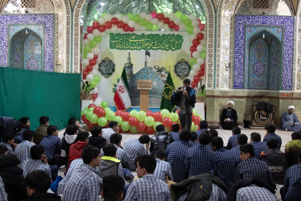 جشن سه‌روزه «عبادت نوجوانان بهشتی» با حضور ۴۵۰ دانش‌آموز در آران و بیدگل برگزار شد