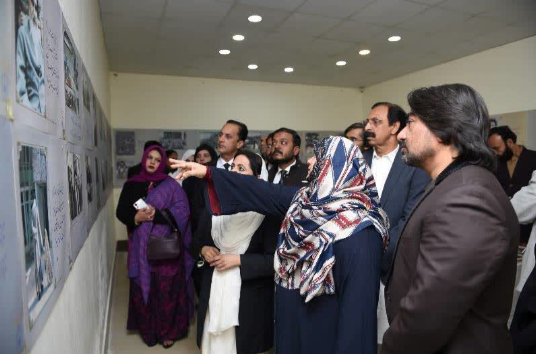 نمایشگاه «انقلاب ایران؛ انقلاب مردم» در مولتان برپا شد+ عکس