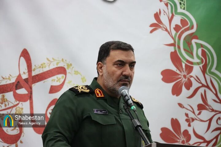 بیعت قرارگاهی مسئولان کرمان در کارزار خدمت به ۲۳ محله کم‌برخوردار استان با رمز «یامهدی(عج)»