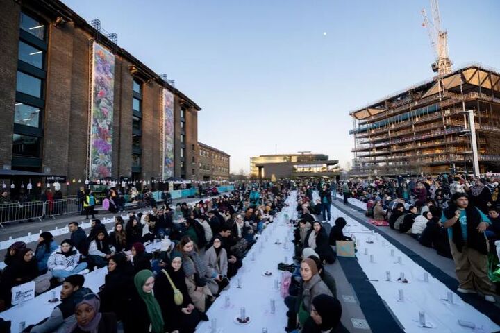 رمضانِ فراگیر در انگلیس زیر سایه بحران؛ ابتکار نسل جدید مسلمان در آستانه تعطیلی