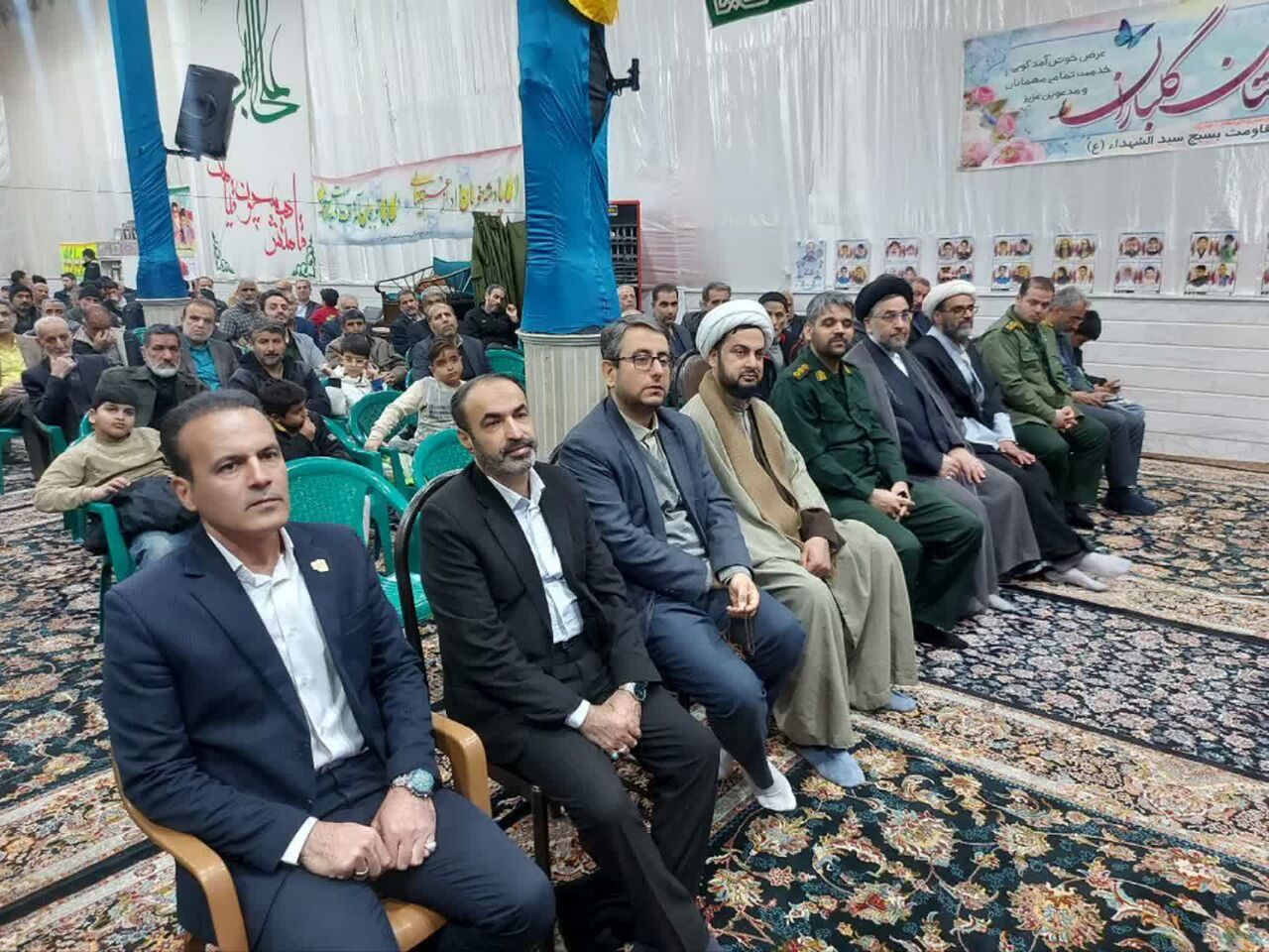 یادواره شهدای شهر نوشآباد همراه با رونمایی از یک کتاب در حوزه ایثار برگزار شد