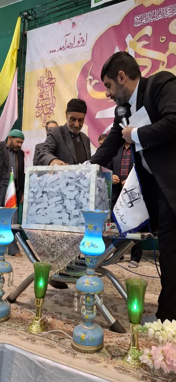 استقبال ۴۵۰۰ نفری از هفدهمین جشنواره کتابخوانی «به استقبال ظهور» آران و بیدگل