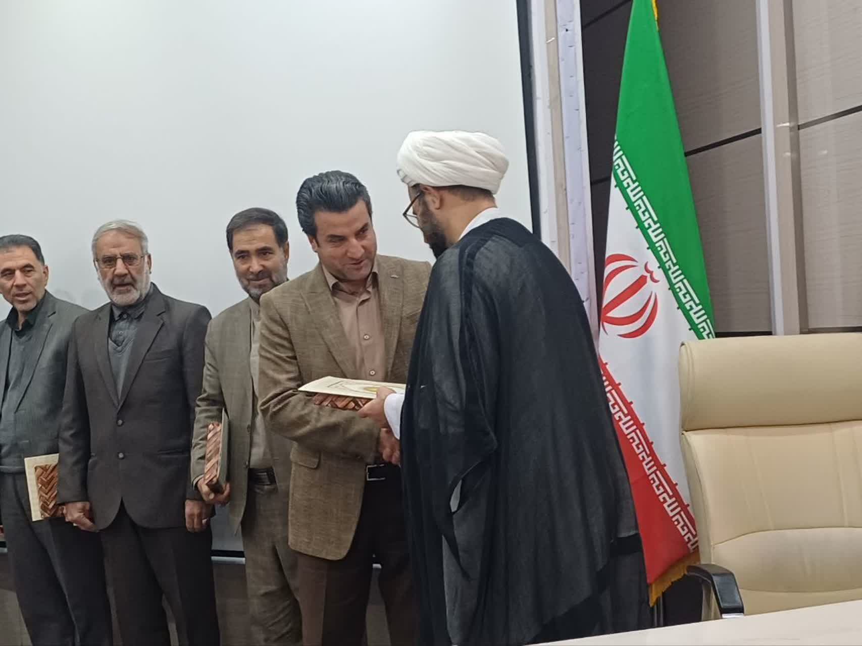 همایش علمی نخبگانی ستاد امر به معروف و نهی از منکر استان لرستان برگزار شد