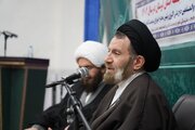 حضور فعال امام جماعت نقش موثری در پویایی مساجد دارد 