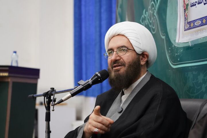 مسجد کانون خدمت‌رسانی، گره‌گشایی، امیدآفرینی و ارتباط با مردم باشد