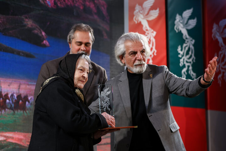 گرامی‌داشت کسانی‌که تاریخ و هنر فراموششان نمی‌کند