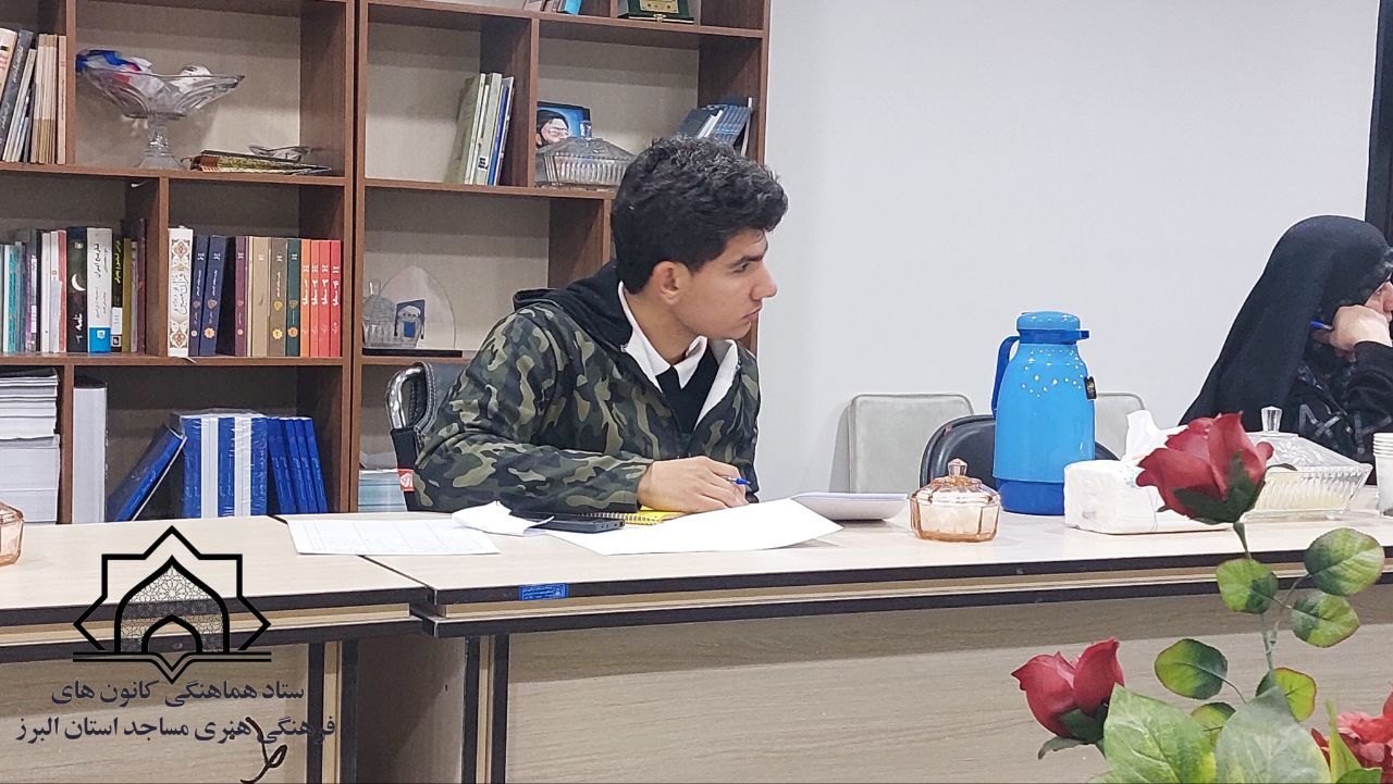 فعالان مسجدی نقش موثری برای جهاد تبیین دارند