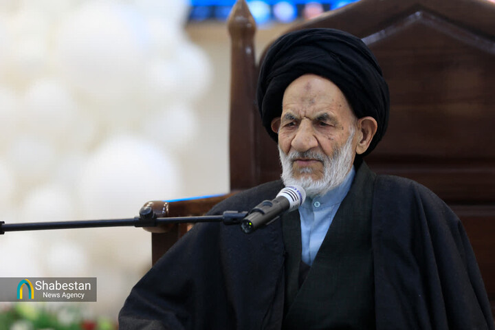 استعمار محکوم به نابودی و آینده متعلق به اسلام است