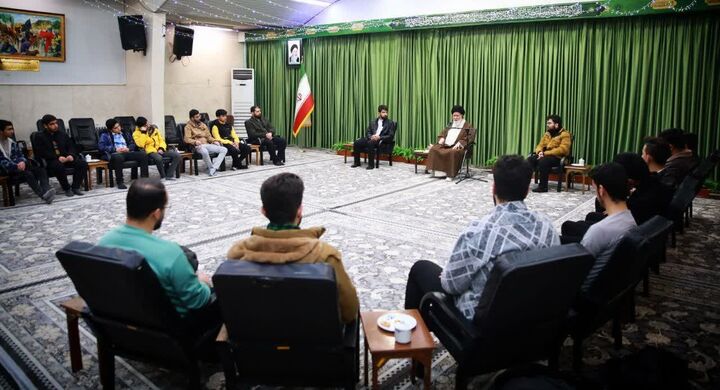 طلاب جوان امروز، مبارزان فردای اسلام خواهند بود