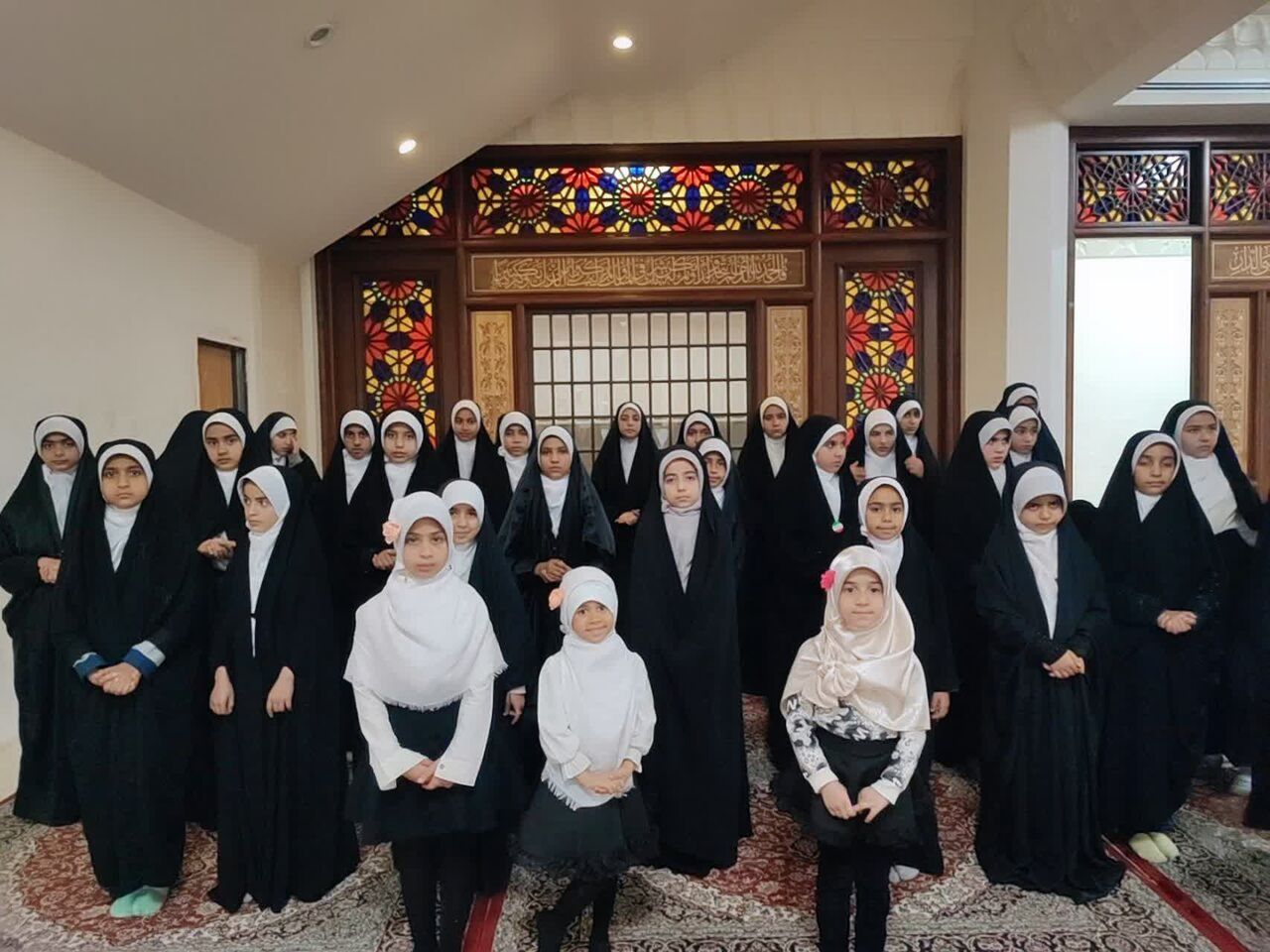 اجتماع ۵۰۰ بانوی مسجدی در شاهچراغ(ع)