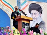 ملت ایران مقابل همه تهدیدات و تحریم‌ها ایستاده و خط ولایت را دنبال می‌کند