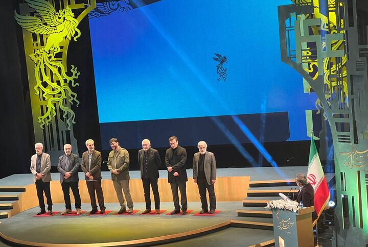 سیمرغ‌ها به آشیانه رسیدند/ اعطای جوایز  فیلم‌های سینمایی جشنواره ملی فیلم فجر