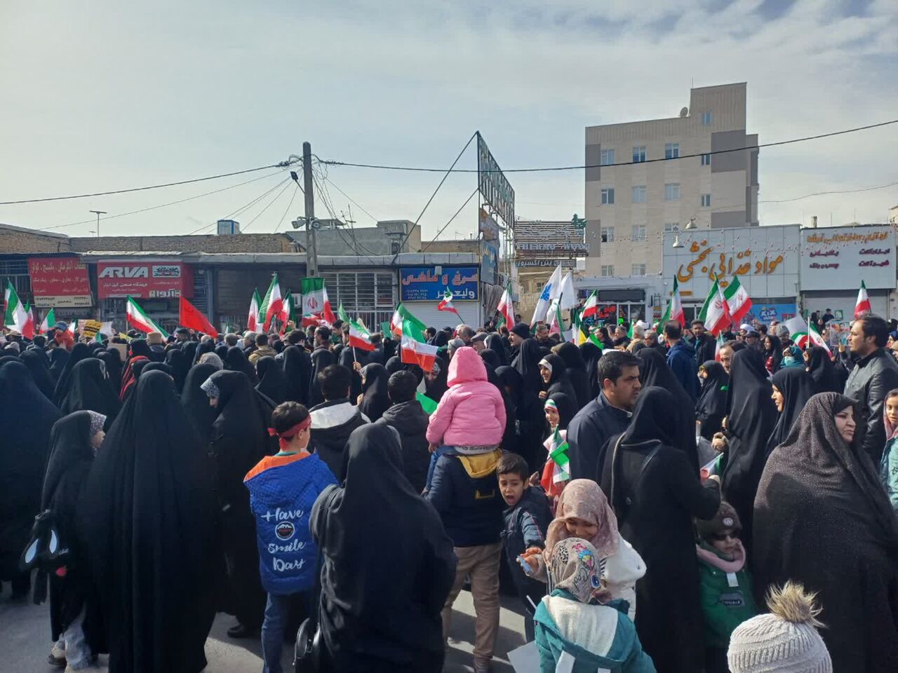 دشمن با ۲۵۰۰ شبکه ماهوارهای علیه نظام جنگ رسانهای به راه انداخته است