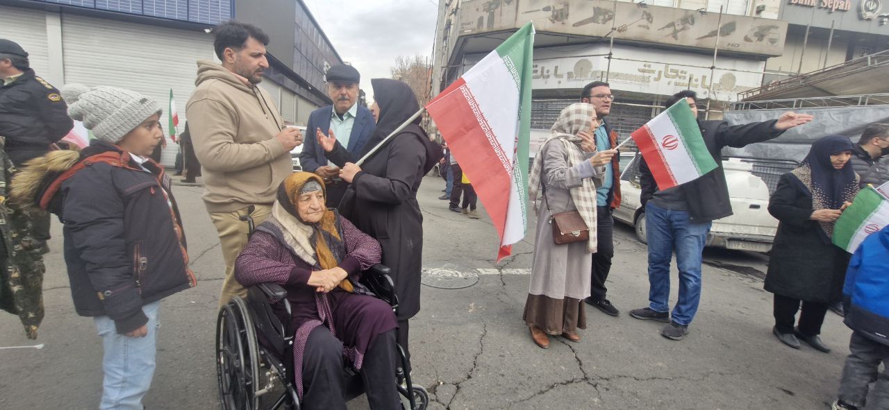 ۲۲ بهمن به روایت پایتخت/ مردم دشمن را مأیوس کردند