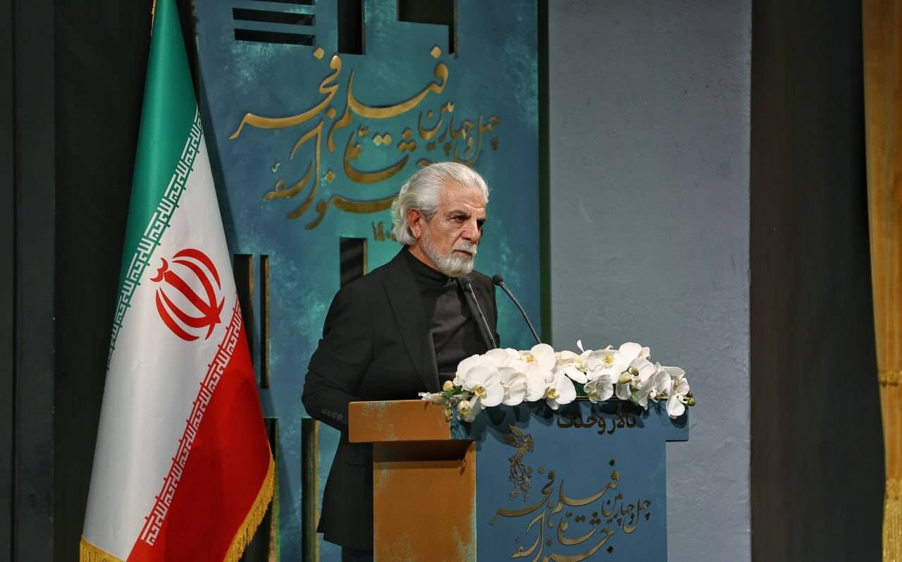 هنرمندان همه جلوه‌گاه امید برای این سرزمین بوده‌اند و خواهند بود