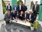 ادای احترام رئیس جمهور به شهدای گلستان