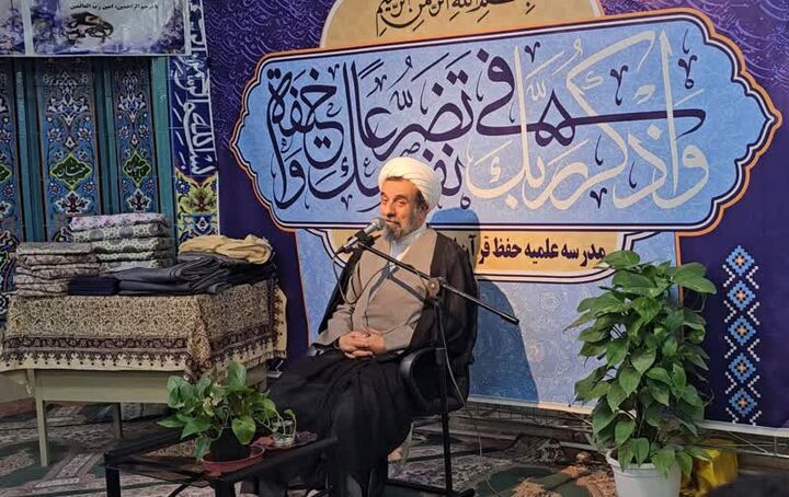 استحکام بنیان خانواده مستلزم تقویت باورهای دینی است