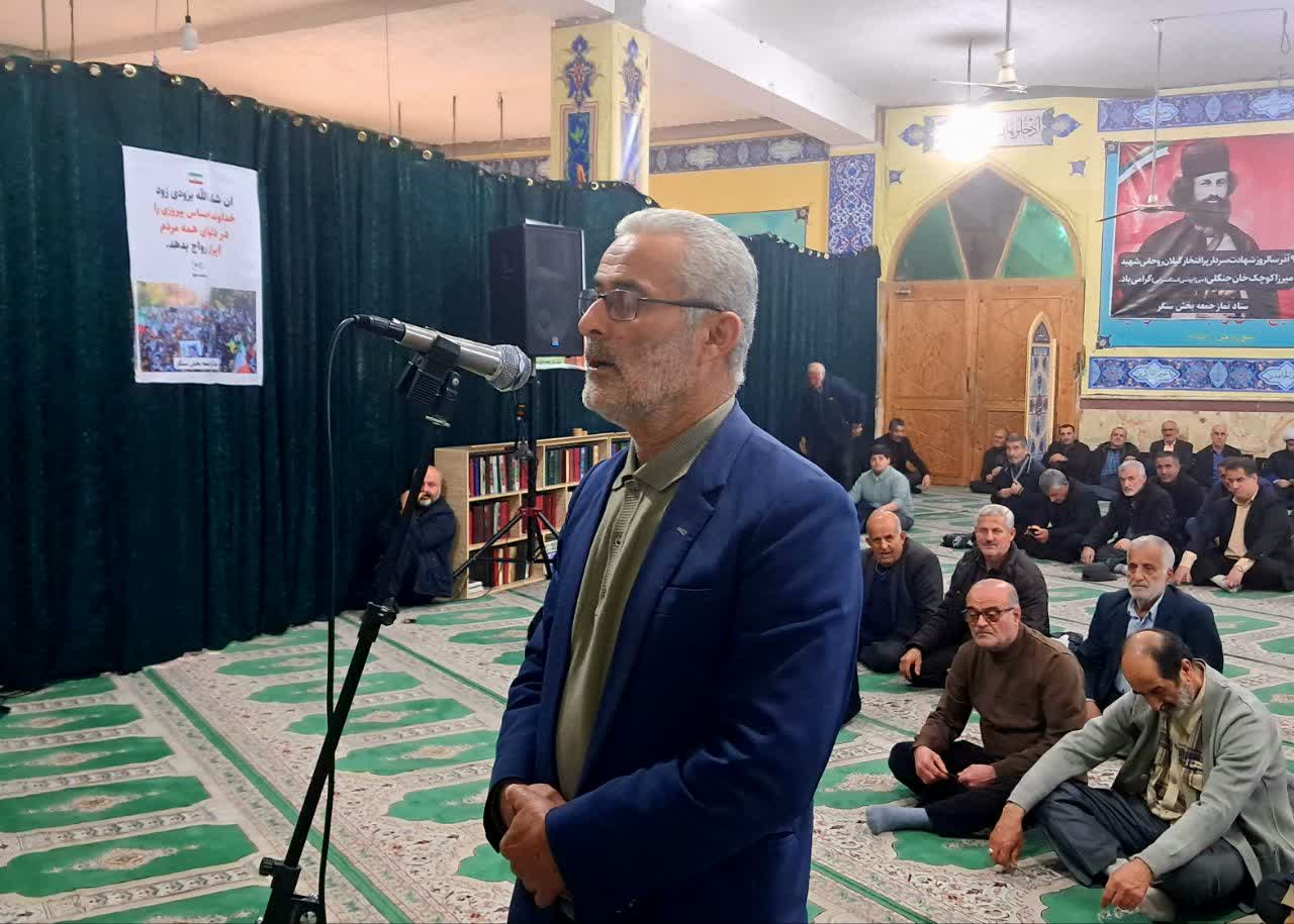 مسئولان با عذرخواهی از مردم، تشکر عملی از حماسه ۲۲ بهمن داشته باشند