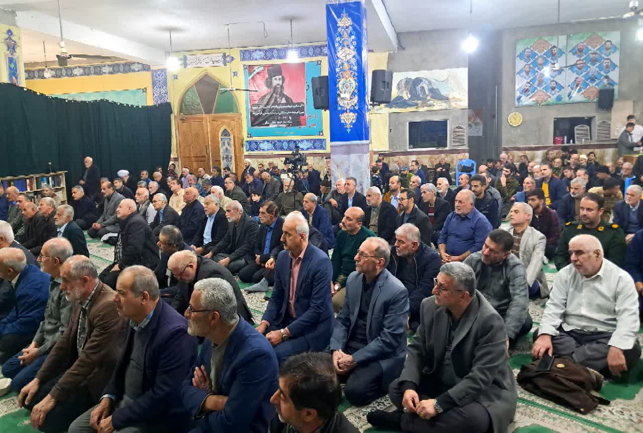 مسئولان با عذرخواهی از مردم، تشکر عملی از حماسه ۲۲ بهمن داشته باشند