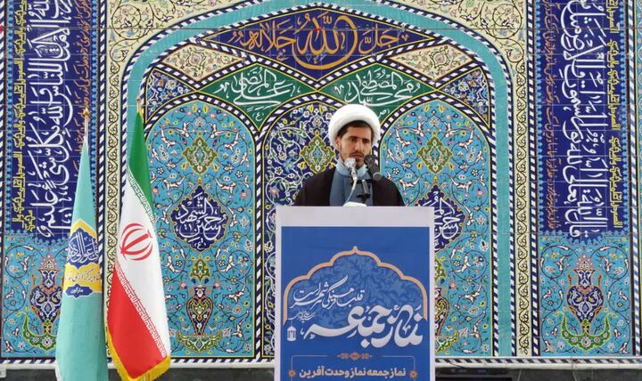 روحیه جهادی در مساجد، در مقابله با فتنه، کمک‌های مومنانه و پیشرفت‌های علمی گره گشای کشور بود