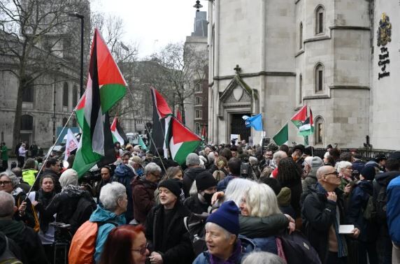 مخالفت دادگاه عالی لندن نسبت به ممنوعیت فعالیت «فلسطین اکشن»؛ دولت انگلیس به دنبال تجدیدنظر