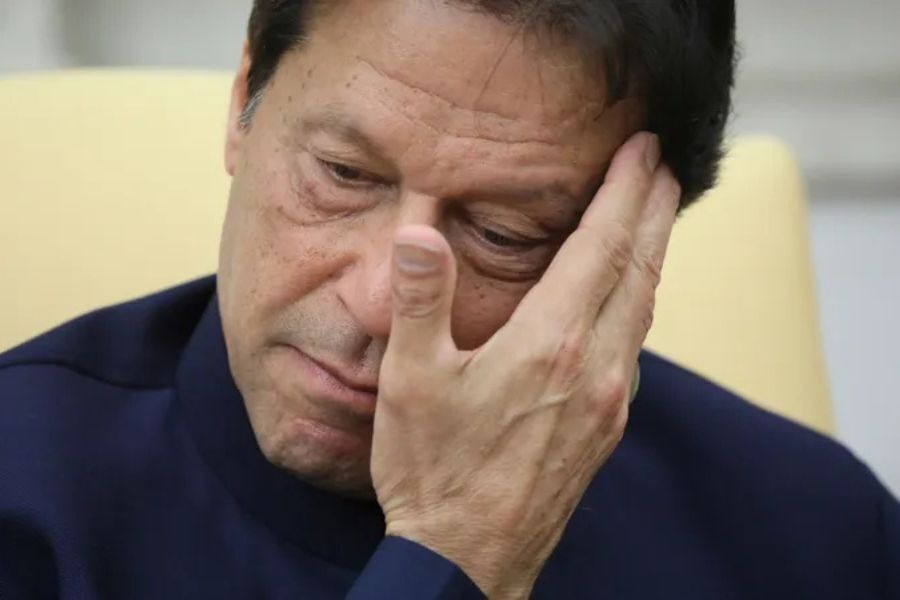 نگرانیها درباره وضعیت جسمی عمران خان؛ کاهش شدید بینایی در زندان