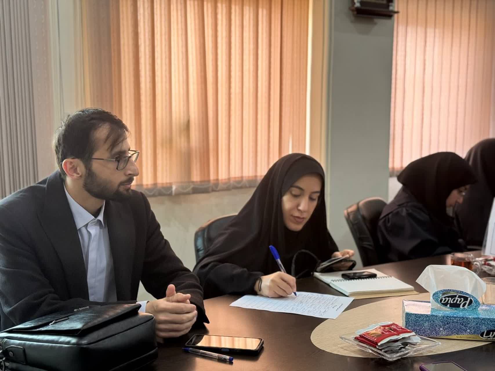 رسانه، مهم‌ترین ابزار مدیریت افکار عمومی است