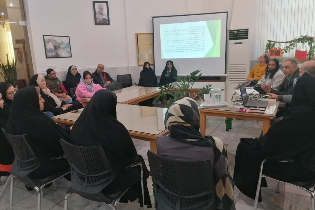 روایت انقلاب اسلامی در کتابخانه‌های عمومی استان مرکزی