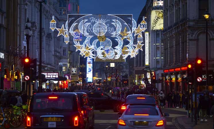 چراغانی خیابان کاونتری لندن برای چهارمین سال به مناسبت فرارسیدن ماه رمضان