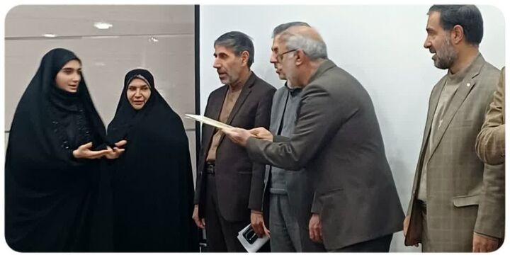 درخشش طلاب خواهر استان لرستان در همایش علمی «امر به معروف و نهی از منکر»