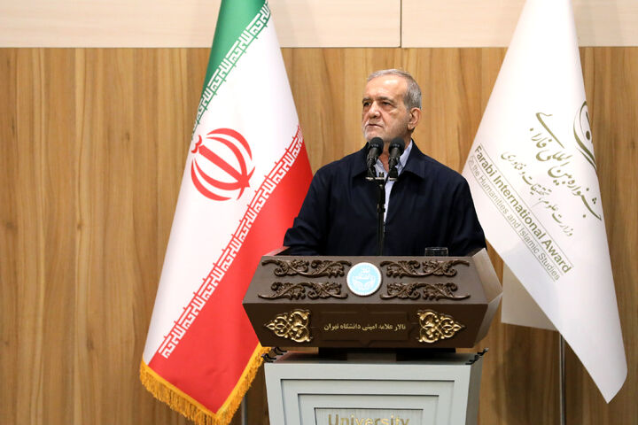 درمان زخمی که ذهنیت جامعه برداشته، با نخبگان و فعالان علوم انسانی اسلامی است