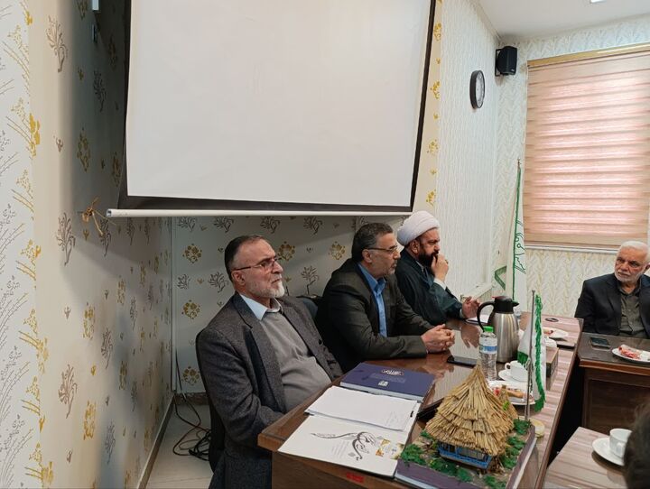 ستاد عتبات عالیات به دنبال ورود به دانشگاه‌ها و اقناع نخبگان است