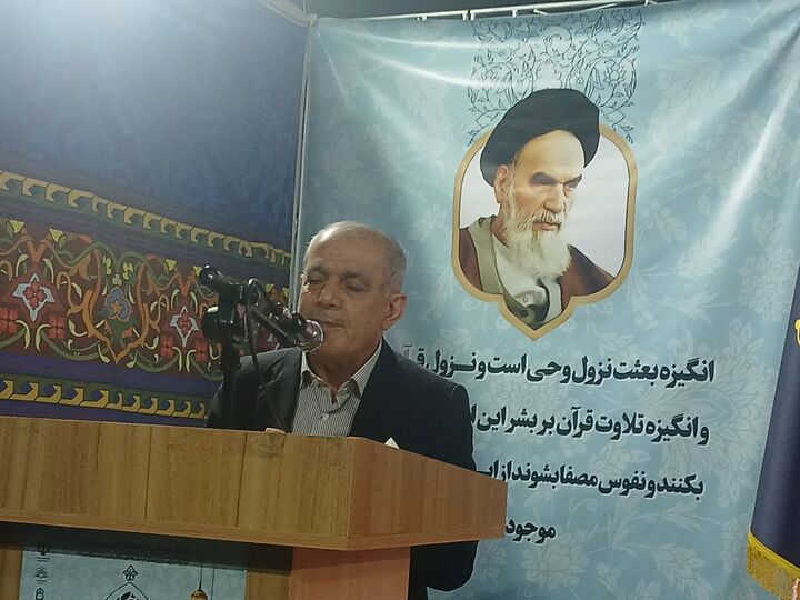 مسجد؛ قرارگاه امید و حل مسائل محله