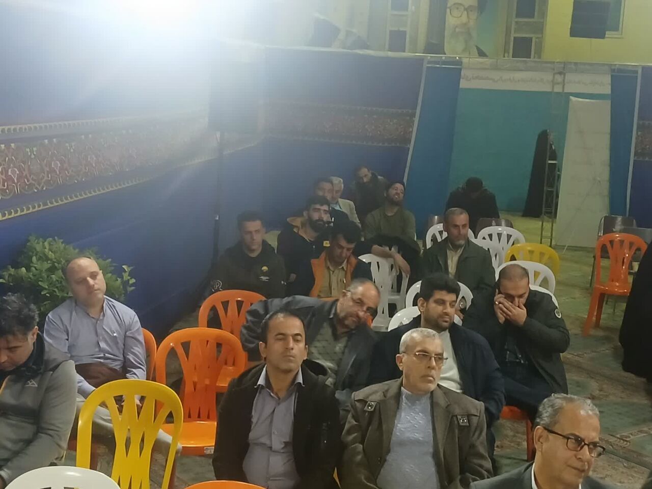 مسجد؛ قرارگاه امید و حل مسائل محله